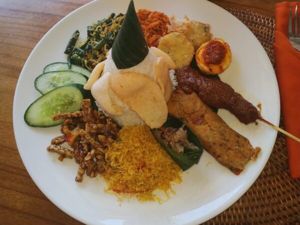 Best Nasi Campur – Yulia’s Kitchen – Kuta – Bali
